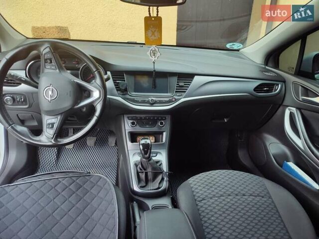 Белый Опель Астра, объемом двигателя 1.6 л и пробегом 215 тыс. км за 11600 $, фото 19 на Automoto.ua