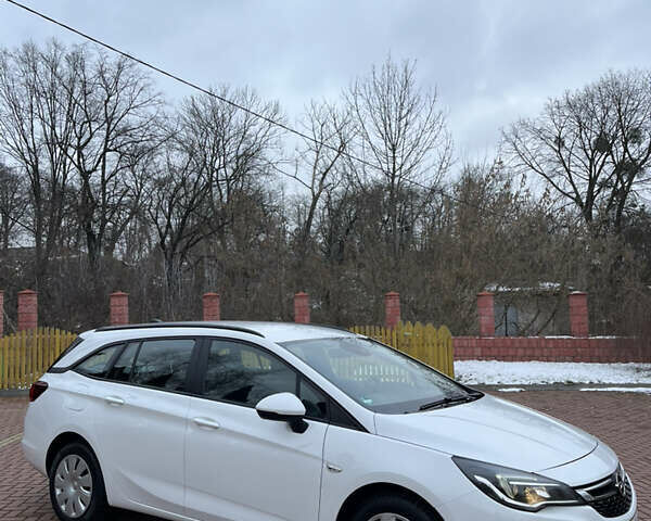 Белый Опель Астра, объемом двигателя 1.6 л и пробегом 129 тыс. км за 10500 $, фото 8 на Automoto.ua