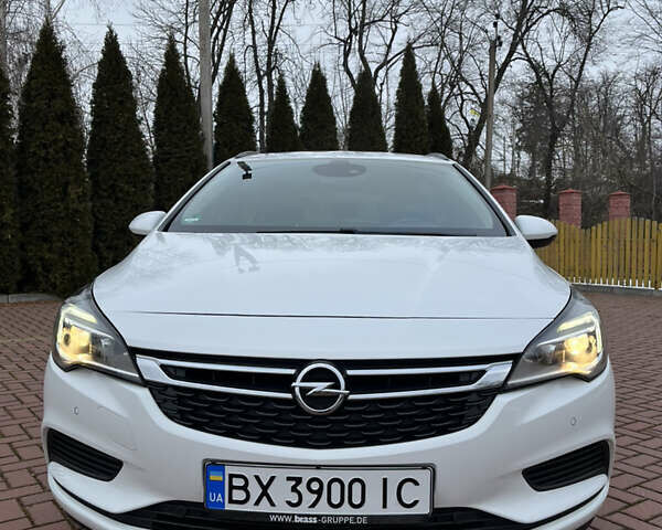 Белый Опель Астра, объемом двигателя 1.6 л и пробегом 129 тыс. км за 10500 $, фото 3 на Automoto.ua