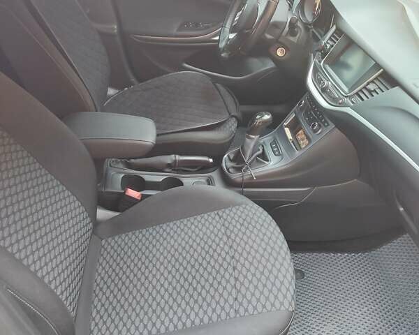 Белый Опель Астра, объемом двигателя 1.6 л и пробегом 215 тыс. км за 11600 $, фото 22 на Automoto.ua