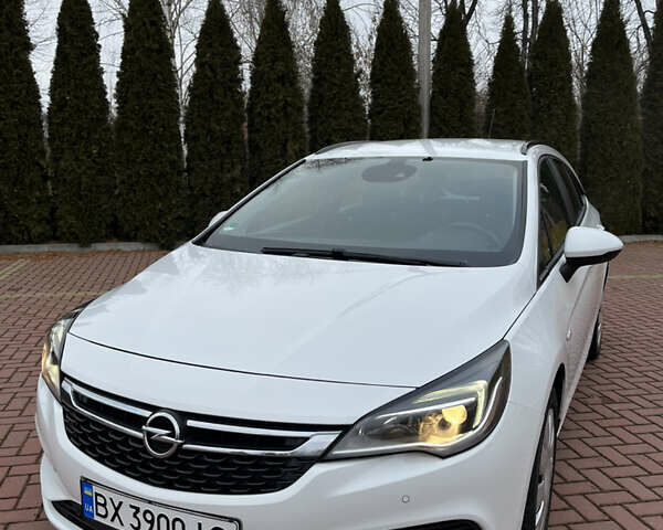 Белый Опель Астра, объемом двигателя 1.6 л и пробегом 129 тыс. км за 10500 $, фото 17 на Automoto.ua