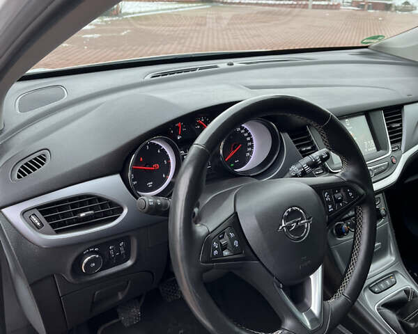 Белый Опель Астра, объемом двигателя 1.6 л и пробегом 129 тыс. км за 10500 $, фото 22 на Automoto.ua