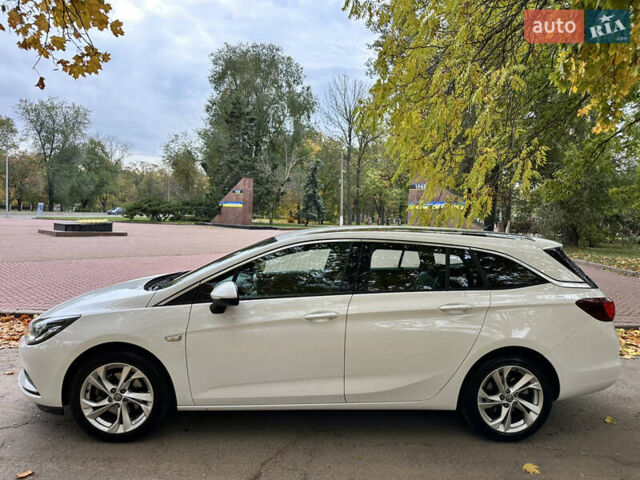 Опель Астра 2019 в Кропивницком (Кировограде) на Automoto.ua Белый Опель Астра, объемом двигателя 1.6 л и пробегом 217 тыс. км за 11500 $, фото 3 на Automoto.ua