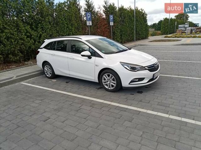 Білий Опель Астра, об'ємом двигуна 1.6 л та пробігом 134 тис. км за 15119 $, фото 6 на Automoto.ua
