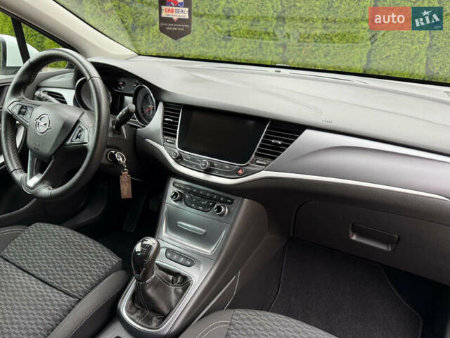 Белый Опель Астра, объемом двигателя 1.6 л и пробегом 152 тыс. км за 11100 $, фото 29 на Automoto.ua