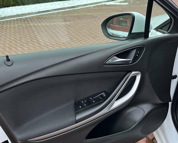 Белый Опель Астра, объемом двигателя 1.6 л и пробегом 129 тыс. км за 10500 $, фото 20 на Automoto.ua