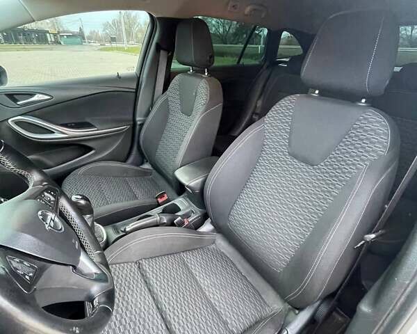 Білий Опель Астра, об'ємом двигуна 1.6 л та пробігом 198 тис. км за 11000 $, фото 15 на Automoto.ua