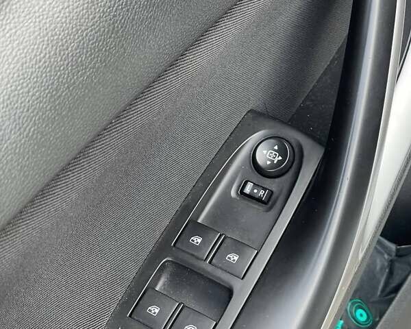 Білий Опель Астра, об'ємом двигуна 1.6 л та пробігом 198 тис. км за 11000 $, фото 10 на Automoto.ua