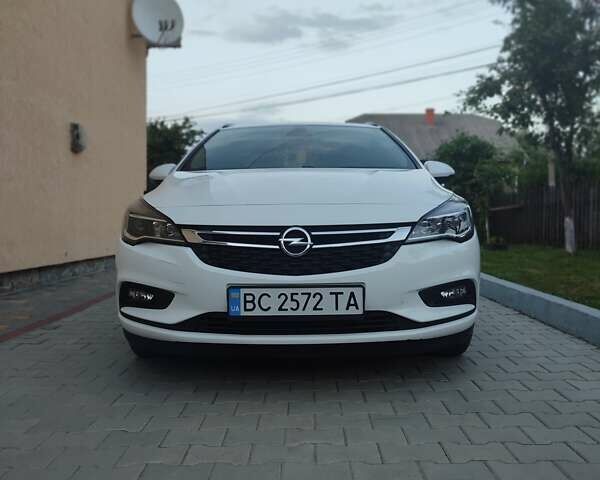 Опель Астра 2019 в Трускавце на Automoto.ua Белый Опель Астра, объемом двигателя 1.6 л и пробегом 215 тыс. км за 11900 $, фото 8 на Automoto.ua