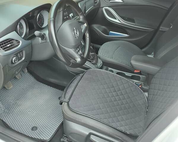 Белый Опель Астра, объемом двигателя 1.6 л и пробегом 215 тыс. км за 11600 $, фото 18 на Automoto.ua