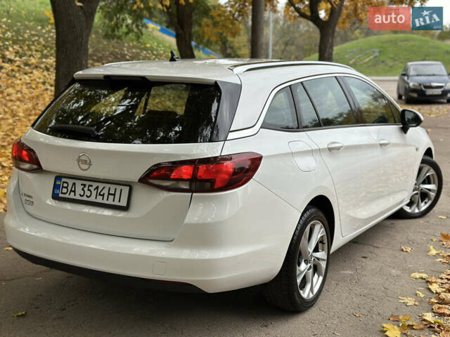 Опель Астра 2019 в Кропивницком (Кировограде) на Automoto.ua Белый Опель Астра, объемом двигателя 1.6 л и пробегом 217 тыс. км за 11500 $, фото 11 на Automoto.ua