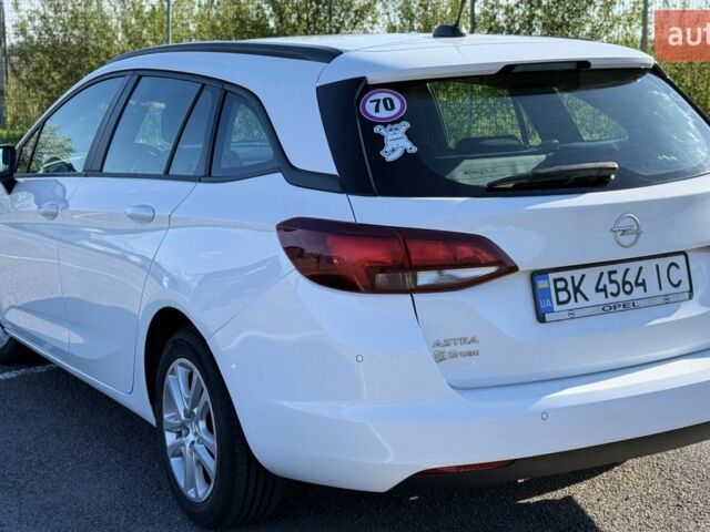 Белый Опель Астра, объемом двигателя 1.6 л и пробегом 250 тыс. км за 11000 $, фото 9 на Automoto.ua