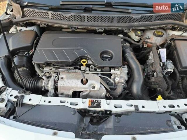 Білий Опель Астра, об'ємом двигуна 1.6 л та пробігом 134 тис. км за 15119 $, фото 55 на Automoto.ua