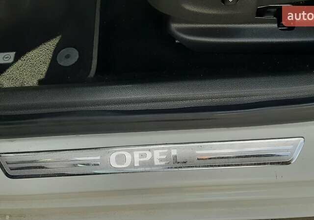 Белый Опель Астра, объемом двигателя 1.6 л и пробегом 167 тыс. км за 11450 $, фото 26 на Automoto.ua