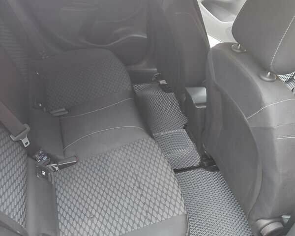 Белый Опель Астра, объемом двигателя 1.6 л и пробегом 215 тыс. км за 11600 $, фото 23 на Automoto.ua