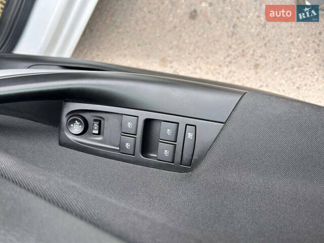 Белый Опель Астра, объемом двигателя 1.6 л и пробегом 195 тыс. км за 9899 $, фото 19 на Automoto.ua