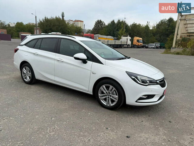 Белый Опель Астра, объемом двигателя 1.6 л и пробегом 98 тыс. км за 11500 $, фото 1 на Automoto.ua