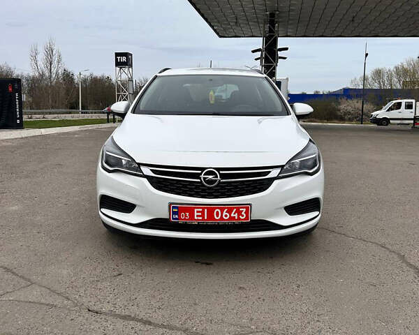 Белый Опель Астра, объемом двигателя 1.6 л и пробегом 190 тыс. км за 10799 $, фото 2 на Automoto.ua