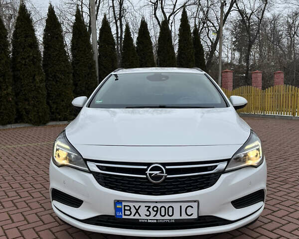 Белый Опель Астра, объемом двигателя 1.6 л и пробегом 129 тыс. км за 10500 $, фото 19 на Automoto.ua