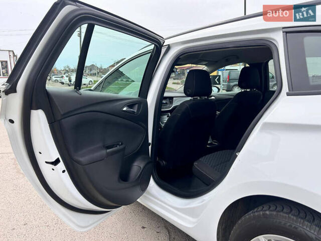 Белый Опель Астра, объемом двигателя 1.6 л и пробегом 195 тыс. км за 9899 $, фото 22 на Automoto.ua