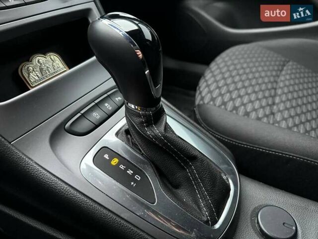 Белый Опель Астра, объемом двигателя 1.5 л и пробегом 130 тыс. км за 12990 $, фото 21 на Automoto.ua