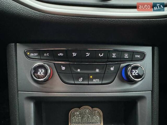 Белый Опель Астра, объемом двигателя 1.5 л и пробегом 130 тыс. км за 12990 $, фото 20 на Automoto.ua