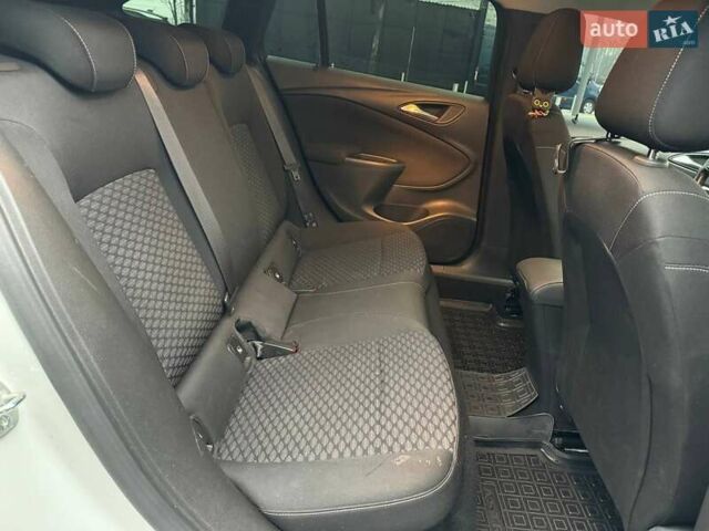 Белый Опель Астра, объемом двигателя 1.5 л и пробегом 130 тыс. км за 12990 $, фото 9 на Automoto.ua