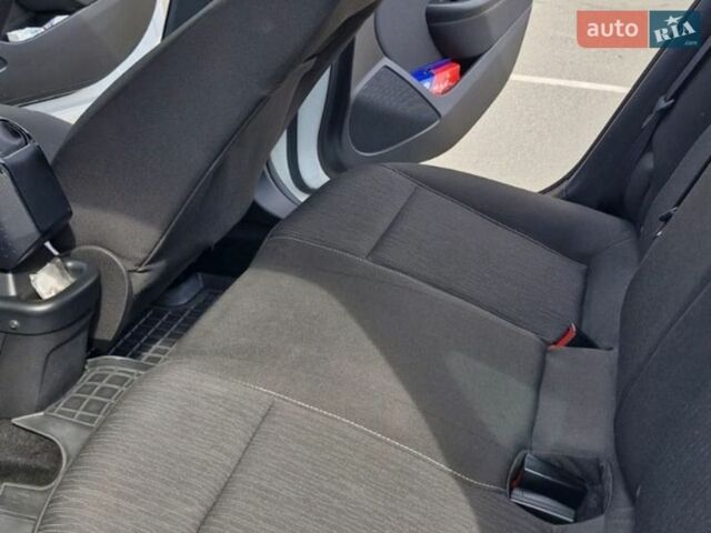 Білий Опель Астра, об'ємом двигуна 1.36 л та пробігом 32 тис. км за 13200 $, фото 37 на Automoto.ua