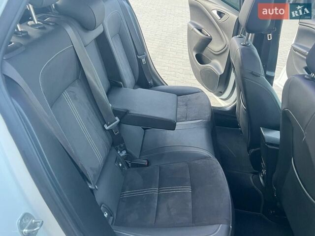 Белый Опель Астра, объемом двигателя 1.5 л и пробегом 258 тыс. км за 11200 $, фото 11 на Automoto.ua