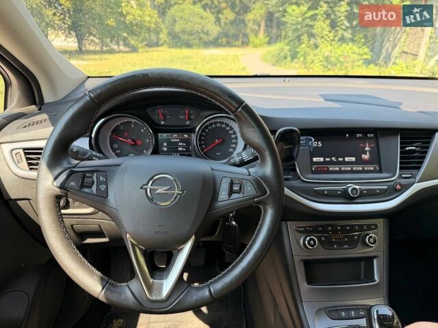Білий Опель Астра, об'ємом двигуна 1.5 л та пробігом 160 тис. км за 13000 $, фото 8 на Automoto.ua