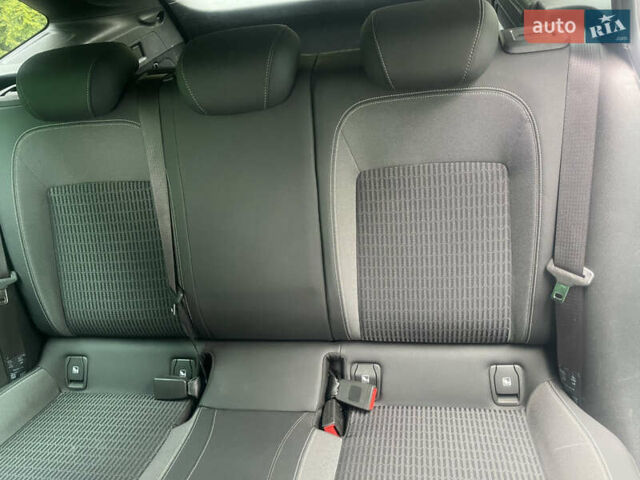 Белый Опель Астра, объемом двигателя 1.5 л и пробегом 140 тыс. км за 14200 $, фото 10 на Automoto.ua