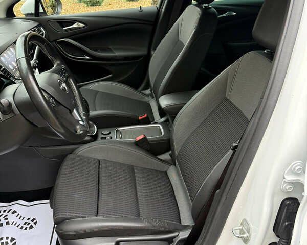 Белый Опель Астра, объемом двигателя 1.5 л и пробегом 196 тыс. км за 12400 $, фото 37 на Automoto.ua