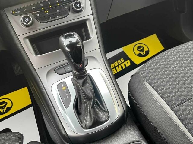 Белый Опель Астра, объемом двигателя 1.5 л и пробегом 115 тыс. км за 14600 $, фото 16 на Automoto.ua