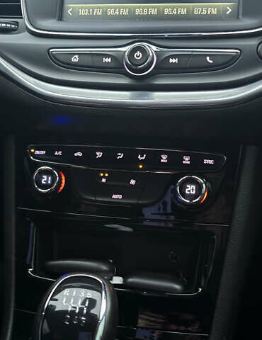 Белый Опель Астра, объемом двигателя 1.5 л и пробегом 207 тыс. км за 13800 $, фото 22 на Automoto.ua