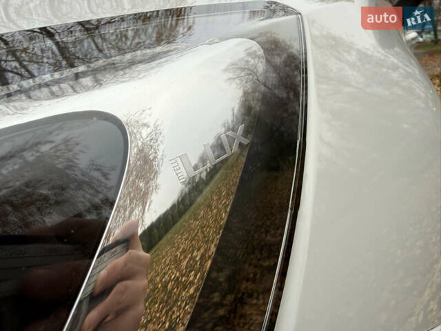 Белый Опель Астра, объемом двигателя 1.5 л и пробегом 196 тыс. км за 12400 $, фото 19 на Automoto.ua