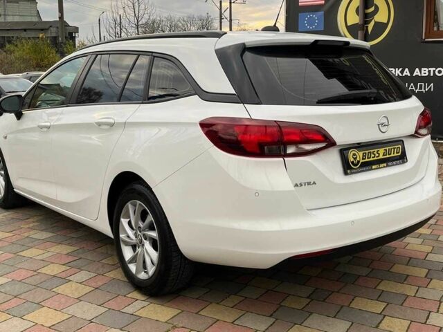 Белый Опель Астра, объемом двигателя 1.5 л и пробегом 115 тыс. км за 14600 $, фото 4 на Automoto.ua