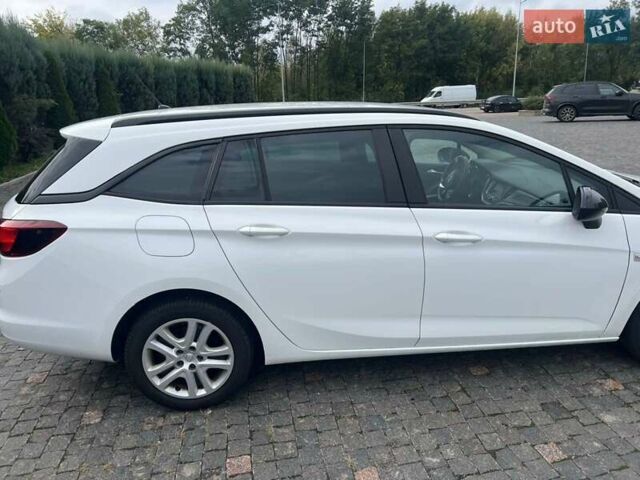 Белый Опель Астра, объемом двигателя 1.5 л и пробегом 228 тыс. км за 11900 $, фото 7 на Automoto.ua