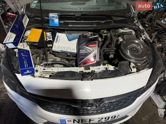Белый Опель Астра, объемом двигателя 1.5 л и пробегом 232 тыс. км за 11200 $, фото 50 на Automoto.ua