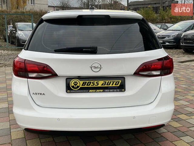 Белый Опель Астра, объемом двигателя 1.5 л и пробегом 115 тыс. км за 14600 $, фото 5 на Automoto.ua