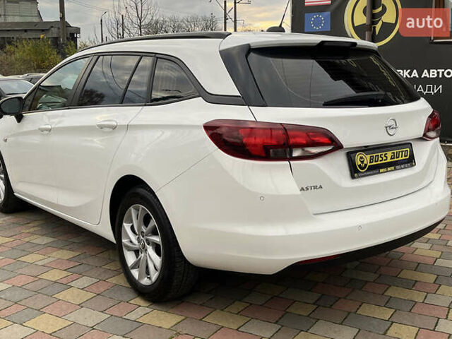 Белый Опель Астра, объемом двигателя 1.5 л и пробегом 115 тыс. км за 14600 $, фото 4 на Automoto.ua