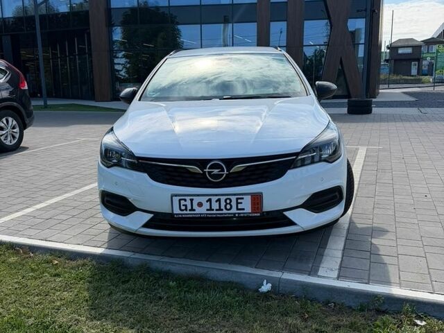 Белый Опель Астра, объемом двигателя 1.6 л и пробегом 242 тыс. км за 11499 $, фото 2 на Automoto.ua