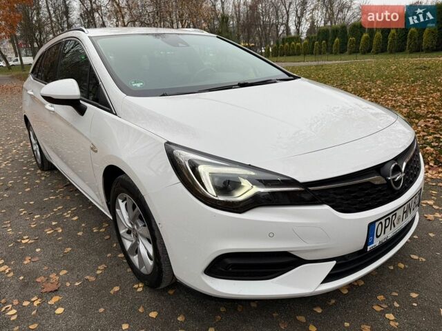 Білий Опель Астра, об'ємом двигуна 1.5 л та пробігом 196 тис. км за 12500 $, фото 1 на Automoto.ua