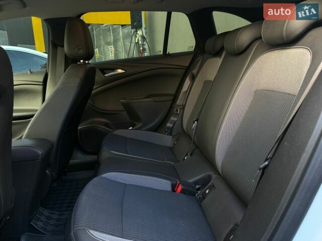 Белый Опель Астра, объемом двигателя 1.5 л и пробегом 215 тыс. км за 11700 $, фото 19 на Automoto.ua