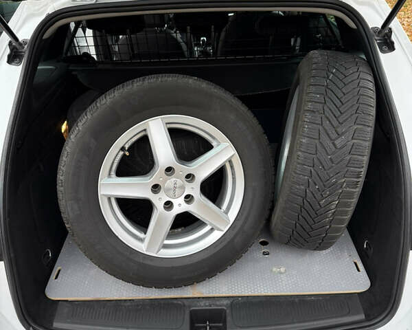 Белый Опель Астра, объемом двигателя 1.5 л и пробегом 196 тыс. км за 12400 $, фото 44 на Automoto.ua