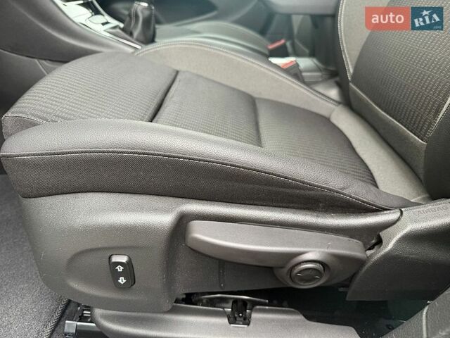 Белый Опель Астра, объемом двигателя 1.5 л и пробегом 130 тыс. км за 12499 $, фото 21 на Automoto.ua