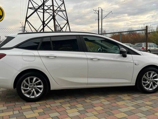 Белый Опель Астра, объемом двигателя 1.5 л и пробегом 115 тыс. км за 14600 $, фото 7 на Automoto.ua