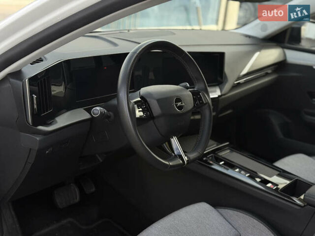 Белый Опель Астра, объемом двигателя 1.5 л и пробегом 23 тыс. км за 20499 $, фото 17 на Automoto.ua