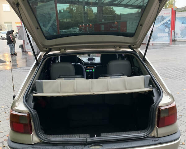 Бежевий Опель Астра, об'ємом двигуна 1.4 л та пробігом 308 тис. км за 2500 $, фото 8 на Automoto.ua