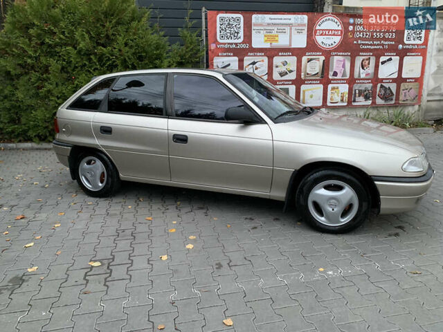 Бежевий Опель Астра, об'ємом двигуна 1.4 л та пробігом 308 тис. км за 2500 $, фото 5 на Automoto.ua