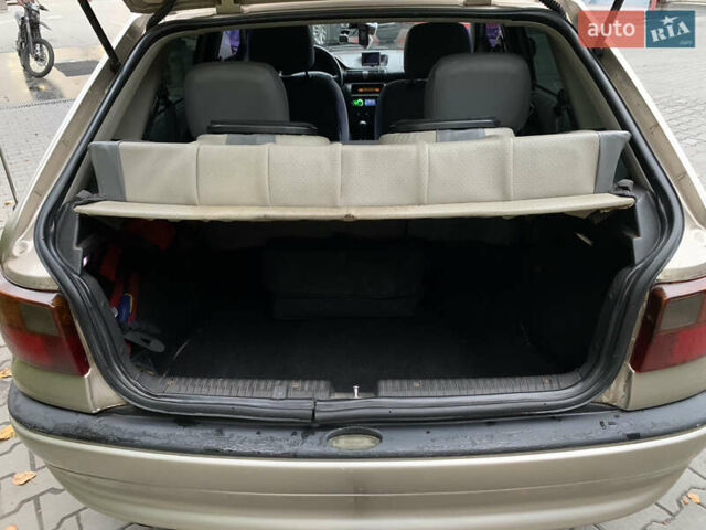 Бежевий Опель Астра, об'ємом двигуна 1.4 л та пробігом 308 тис. км за 2500 $, фото 7 на Automoto.ua